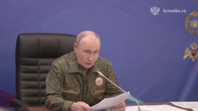 Президент посетил вспомогательный пункт управления Объединённой группировки войск