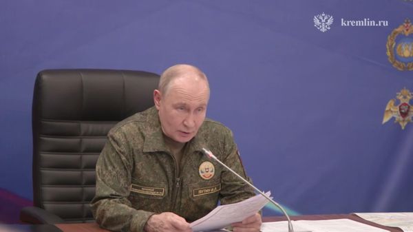 Президент посетил вспомогательный пункт управления Объединённой группировки войск - Sputnik Армения