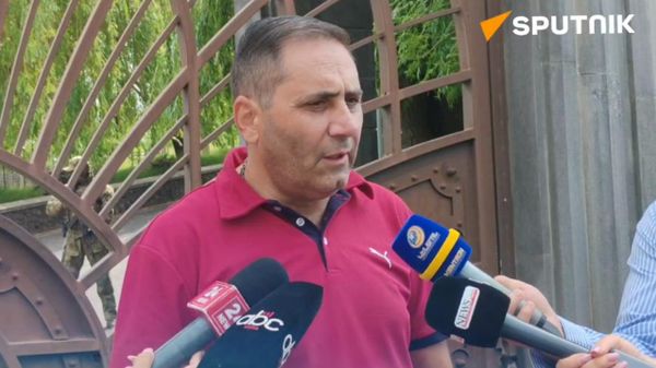 Արման Աբովյան - Sputnik Արմենիա