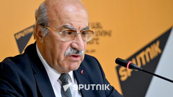 Хосров Арутюнян во время пресс-конференции по теме Поствыборной ситуация в Армении (10 июля 2026). Еревaн - Sputnik Армения
