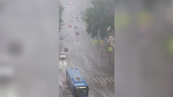 Мощный ливень с градом обрушился на Москву. - Sputnik Արմենիա