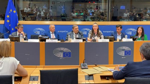 В Брюсселе проходит конференция по армянским пленным, содержащимся в Баку - Sputnik Армения