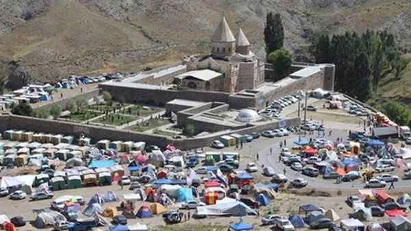 Паломничество в монастырь Святого Фаддея 3000 армян из Ирана и разных стран мира - Sputnik Արմենիա