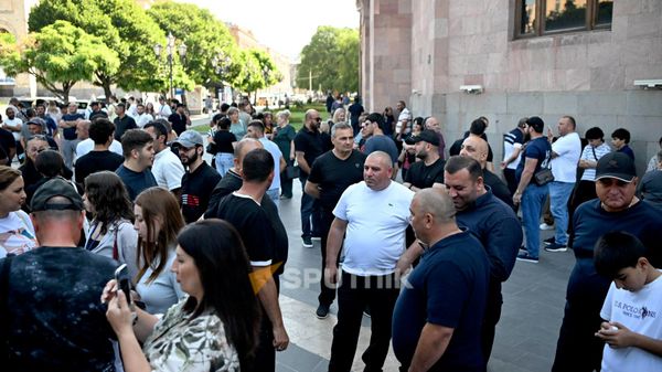 Բողոքի ակցիայի ժամանակ - Sputnik Արմենիա