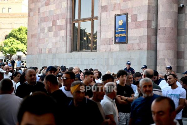 Акция протеста рыбоводов на площади Республики (21 июля 2026). Еревaн Акция протеста рыбоводов на площади Республики (21 июля 2026). Еревaн - Sputnik Армения
