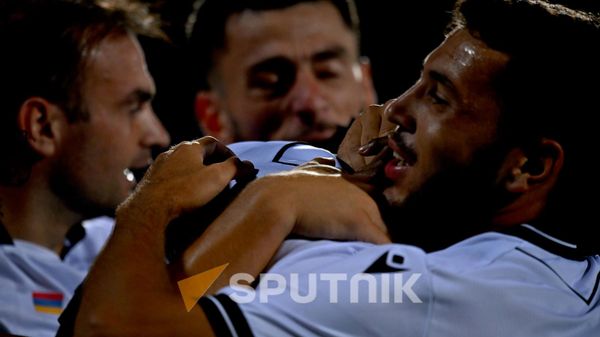 Матч квалификационного этапа Лиги Чемпионов между ФК Арарат-Армения - Шемрок-Роверс (Ирландия) (21 июля 2026). Еревaн - Sputnik Армения