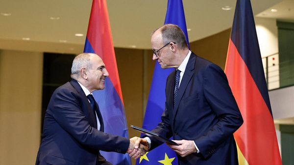Նիկոլ Փաշինյանն ու Ֆրիդրիխ Մերցը - Sputnik Արմենիա