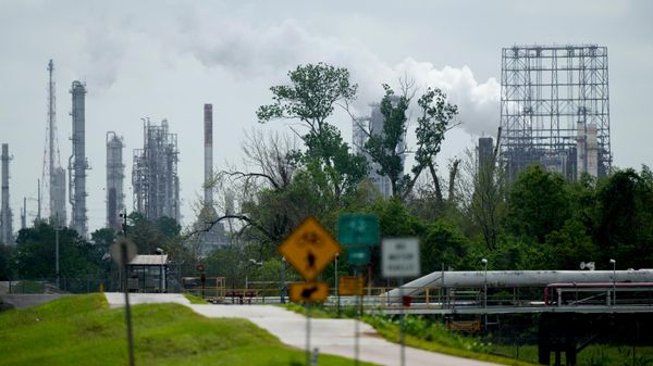 Нефтеперерабатывающие заводы Shell Norco и Valero St. Charles в городе Норко, штат Луизиана, США - Sputnik Արմենիա