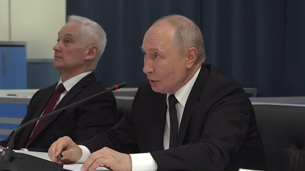 Путин: С попытками недоброжелателей воздействовать на наш флот, в том числе коммерческий, нужно бороться аккуратно, но решительно - Sputnik Армения