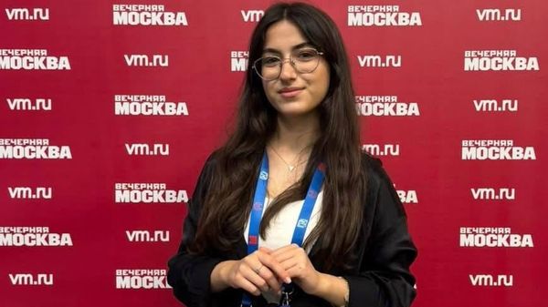 Студентка филиала МГУ в Ереване Инесса Бегларян победила на конкурсе Говорим, пишем, думаем по-русски! - Sputnik Армения