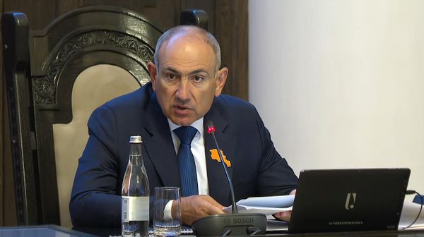 Премьер-министр Никол Пашинян во время очередного заседания правительства (30 июля 2026). Еревaн - Sputnik Армения