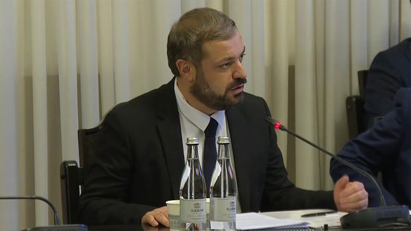 Министр экономики Геворг Папоян во время очередного заседания правительства (30 июля 2026). Еревaн - Sputnik Армения