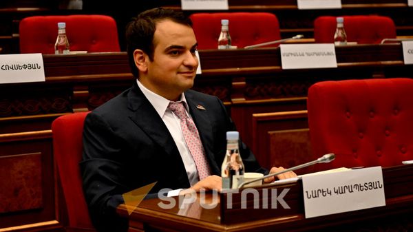 Нарек Карапетян на Первой сессии 9-го созыва Национального собрания РА (2 августа 2026). Еревaн - Sputnik Армения