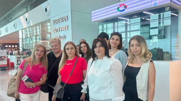 Семь победителей конкурса Лучший учитель по-русски Республики Армения – 2025 отправились в Санкт-Петербург - Sputnik Армения