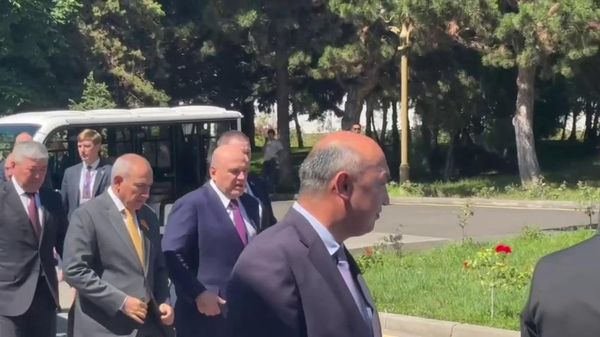 Փաշինյանը և ՌԴ վարչապետը կարճ զրույց են ունեցել Ղրղզստանում - Sputnik Արմենիա