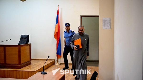 Կարգալույծ Արման Սարոյանը դատարանում - Sputnik Արմենիա