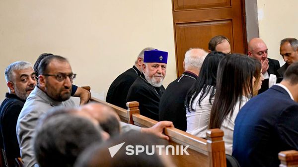 Ամենայն հայոց կաթողիկոս Գարեգին Երկրորդի և 6 եպիսկոպոսների «գործով» դատական առաջին նիստը - Sputnik Արմենիա