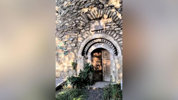 В Гадруте осквернена армянская церковь Сурб Арутюн (Святого Воскресения) - Sputnik Армения
