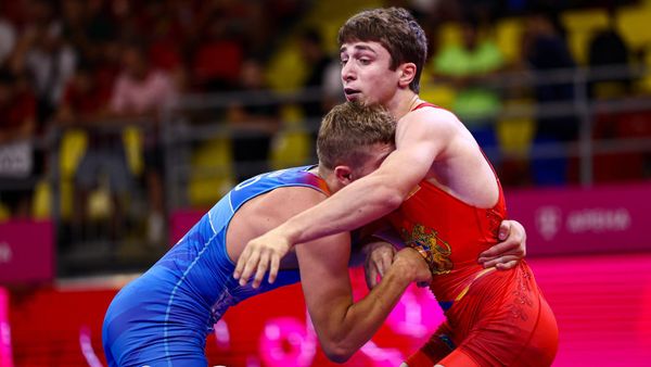 Борец Юрик Мхитарян на ЧЕ (до 20) по греко-римской борьбе (7 июля 2026). Скопье - Sputnik Армения