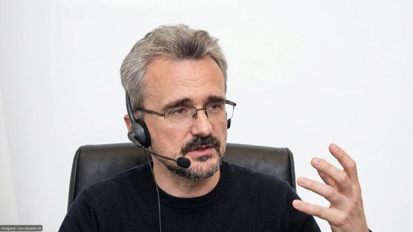 Политолог-аналитик, эксперт по геополитике Андрей Школьников - Sputnik Армения