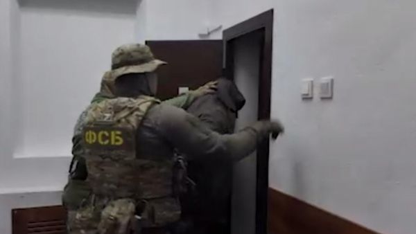 Задержанный за госизмену житель Фороса раньше работал в пограничной службе Украины - Sputnik Армения