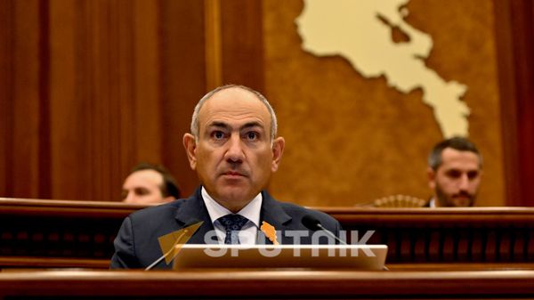 Премьер-министр Никол Пашинян на обсуждении программы деятельности правительства в НС (24 августа 2026). Ереван - Sputnik Արմենիա