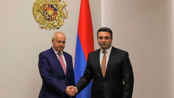 Սերգեյ Կոպիրկինն ու Ալեն Սիմոնյանը - Sputnik Արմենիա