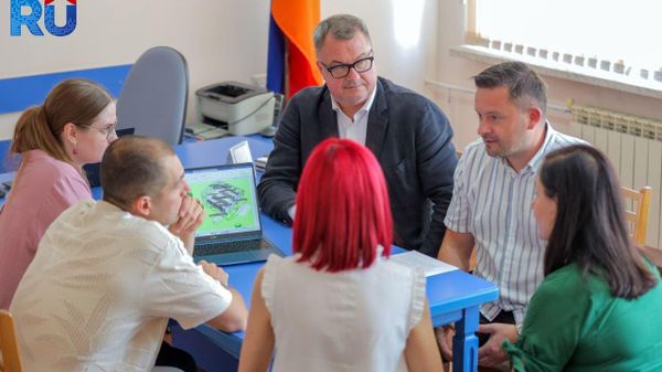 В ереванской спецшколе №17 дали официальный старт строительству адаптированной теплицы - Sputnik Армения