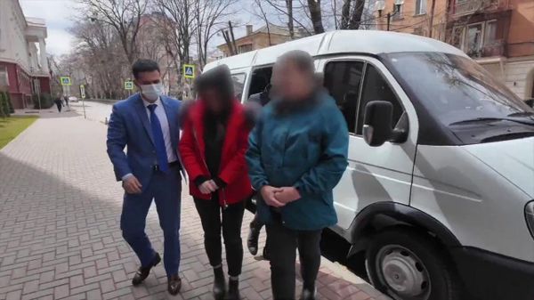 ФСБ: задержаны 2 крымчан, передававших Киеву сведения о ВС РФ и делавших схроны с бомбами - Sputnik Արմենիա