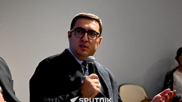 Круглый стол на тему Перекресток мира, цифровое будущее (2 сентрября 2026). Еревaн - Sputnik Армения