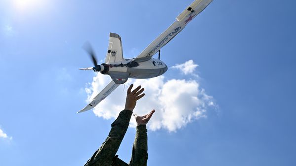 Боевая работа расчета БПЛА Сокол группировки войск Центр на Добропольском направлении СВО - Sputnik Армения