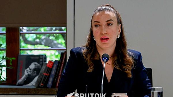 Սիրանուշ Սահակյան - Sputnik Արմենիա