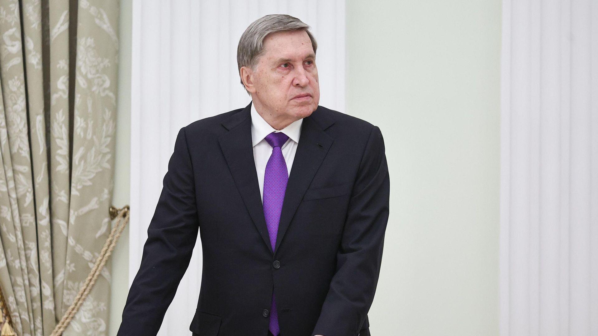 Помощник президента РФ Юрий Ушаков перед началом встречи президента РФ и министра иностранных дел КНДР (4 ноября 2024). Москвa - Sputnik Армения, 1920, 09.09.2026
