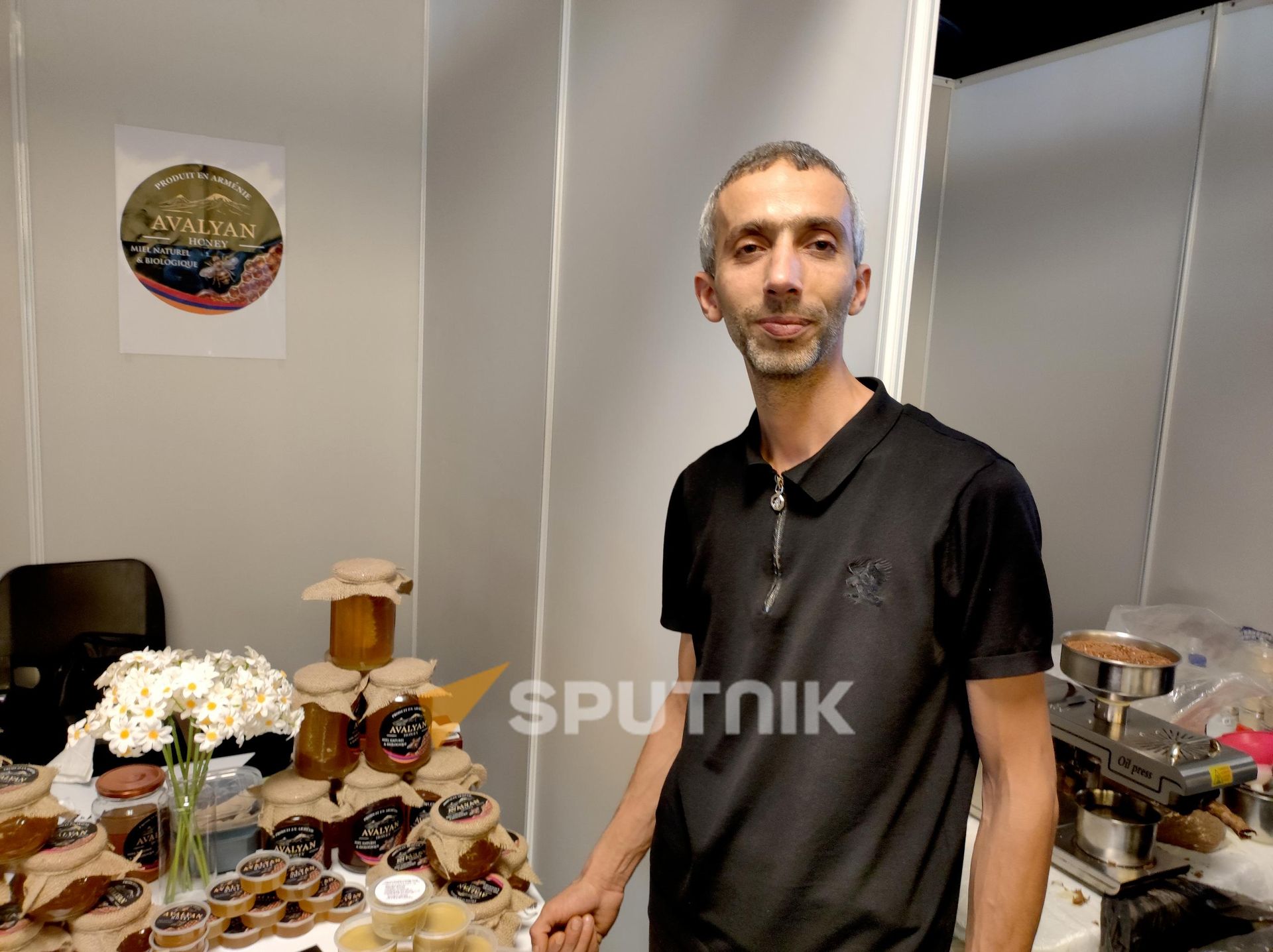 Основатель компании Avalyan Honey Эдгар Авалян - Sputnik Армения, 1920, 12.09.2026