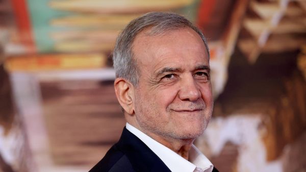 Президент Ирана Масуд Пезешкиан перед началом XVIII саммита БРИКС (12 сентября 2026). Нью-Дели - Sputnik Армения