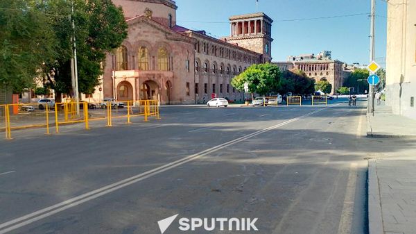 Երևանի Հանրապետության հրապարակ տանող ճանապարհները փակ են - Sputnik Արմենիա