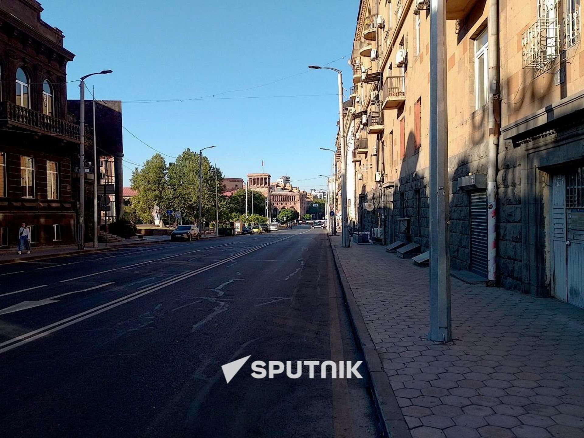 Улицы, ведущие к площади Республики, перекрыты в связи с проведением заключительного, четвертого этапа велогонки Tour of Armenia (13 сентября 2026). Еревaн - Sputnik Армения, 1920, 13.09.2026