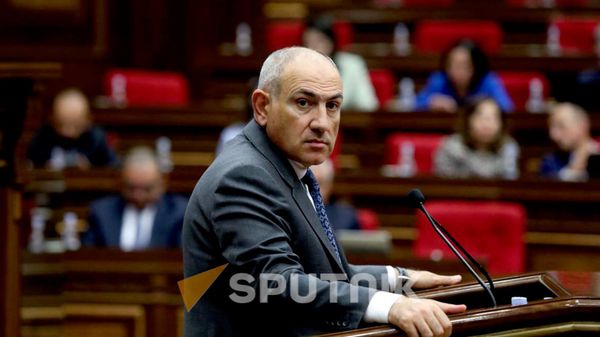 Премьер-министр Никол Пашинян выступает на заседании НС (16 сентября 2026). Ереван - Sputnik Армения