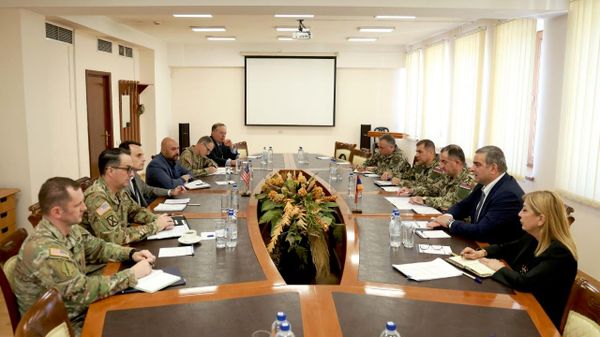 Հանդիպում ՀՀ ՊՆ–ում - Sputnik Արմենիա