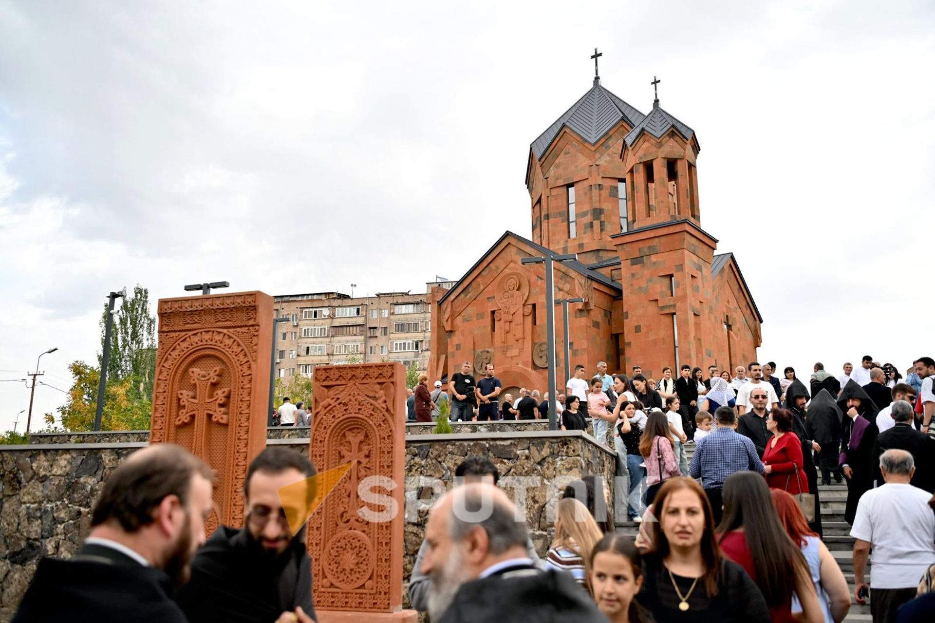 Освященная Католикосом Гарегином II церковь города Бюрегаван Котайкской епархии (19 сентября 2026). Котайк - Sputnik Արմենիա, 1920, 19.09.2026