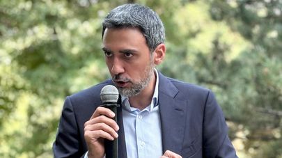 Вице-спикер НС Арам Вардеванян во время встречи-обсуждения на тему "Декларация независимости РА и общенациональные интересы" (21 сентября 2026). Ереван
