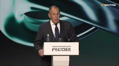 Где Скрипали? Никто уже не помнит, а Британия их никому не показывает