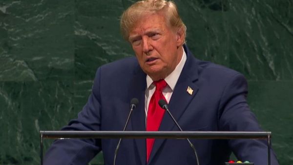 Кубинские дипломаты покинули зал Генассамблеи ООН после того, как Трамп назвал Кубу абсолютно провалившимся государством.  - Sputnik Արմենիա