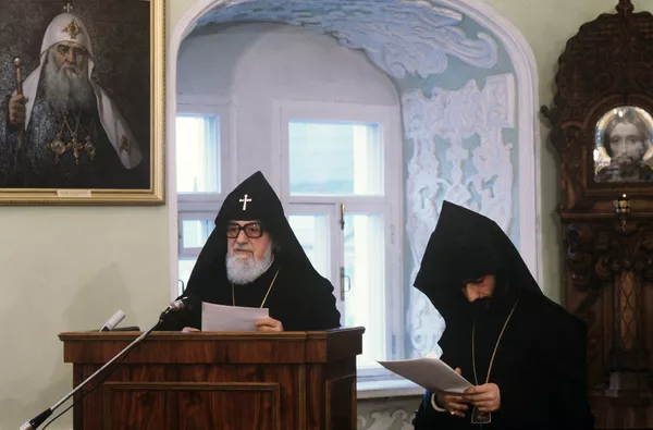Спасающий Католикос: двадцать пять лет без харизматичного Вазгена Первого Спасающий Католикос: двадцать пять лет без харизматичного Вазгена Первого - Sputnik Армения