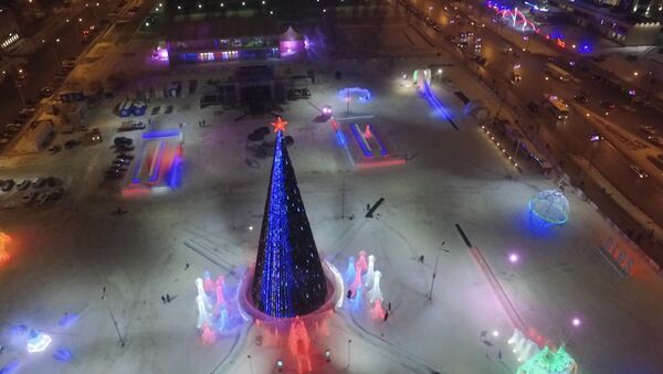 В Перми открыли самый большой ледяной городок в России - Sputnik Արմենիա