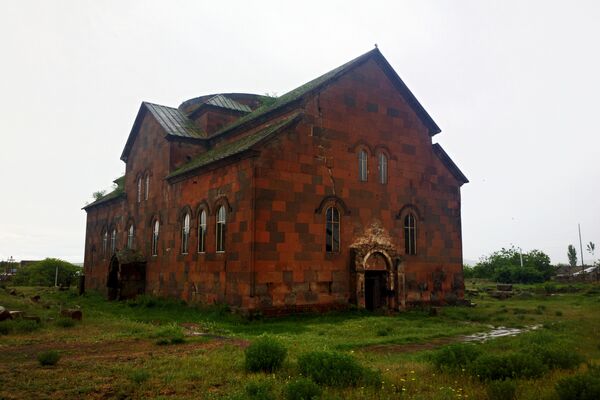 Храм в селе Аруч - Аручаванк - Sputnik Армения