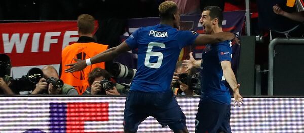 Игроки Манчестер Юнайтед Генрих Мхитарян и Поль Погба празднуют второй гол в финале Лиги Европы (24 мая 2017). Игроки Манчестер Юнайтед Генрих Мхитарян и Поль Погба празднуют второй гол в финале Лиги Европы (24 мая 2017). - Sputnik Արմենիա