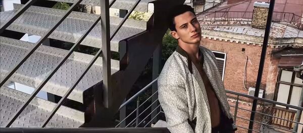 Победитель проекта «Топ-модель по-украински» Самвел Туманян Победитель проекта «Топ-модель по-украински» Самвел Туманян - Sputnik Армения