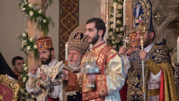 Рождественская литургия в Эчмиадзинском кафедральном соборе - Sputnik Արմենիա