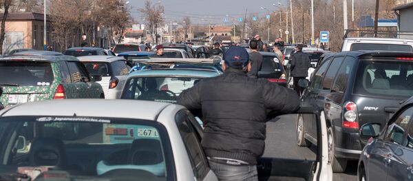 Автопробег против запрета на праворульные автомобили в Армении - Sputnik Армения